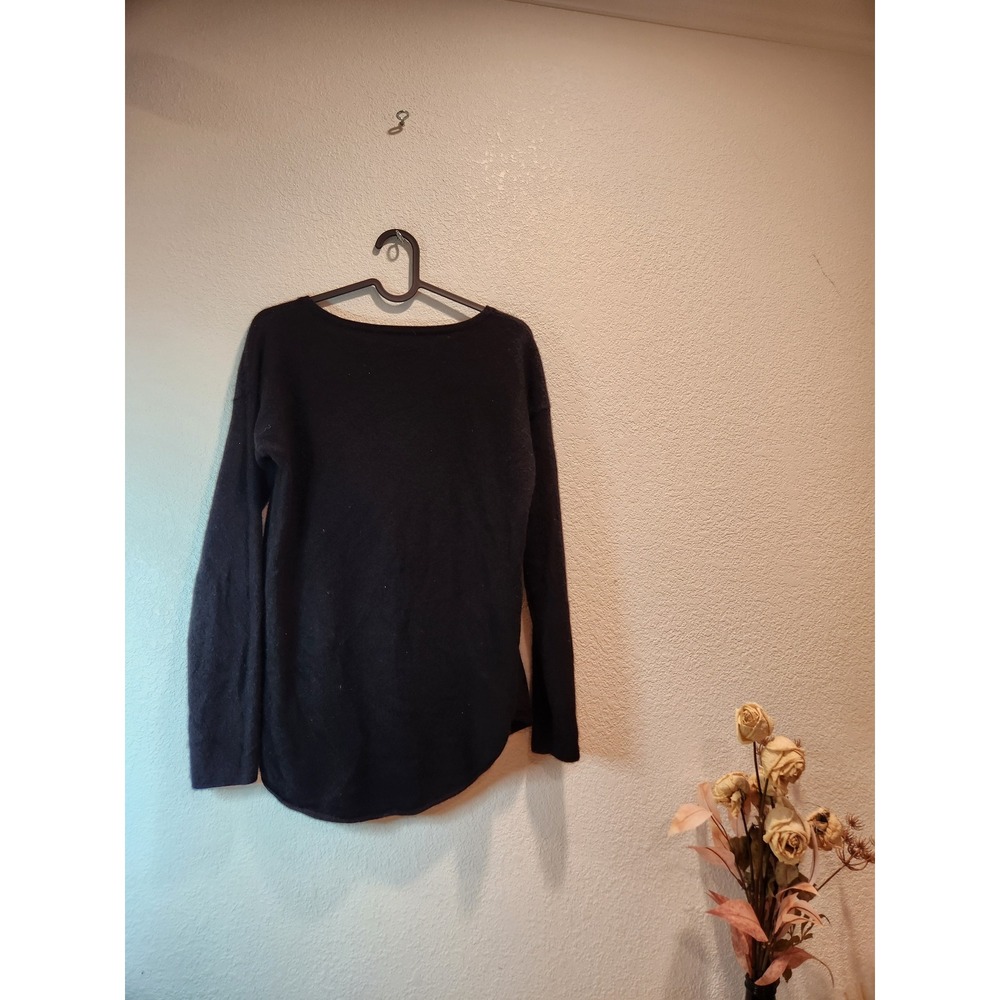 Black Cashmere Rhinestone Peace Sign Sweater Long Sleeve‎ Pullover Women's M vtg